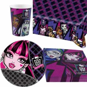 Monster High Party Pack For 8 including tableware and 8 filled party bags